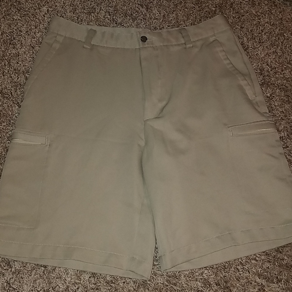 IZOD shorts